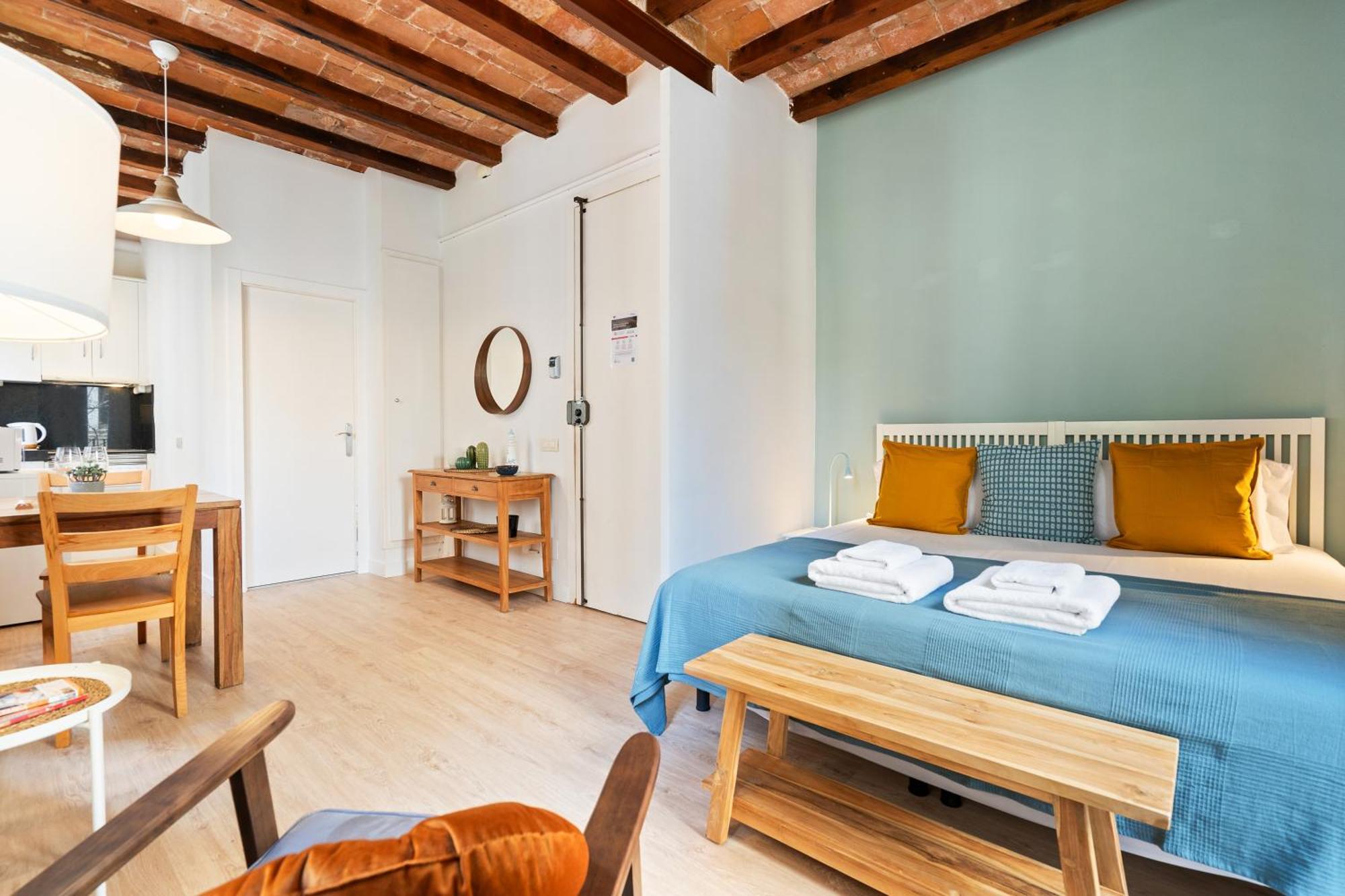 Lodging Apartments Beach Studio 11 Барселона Екстер'єр фото